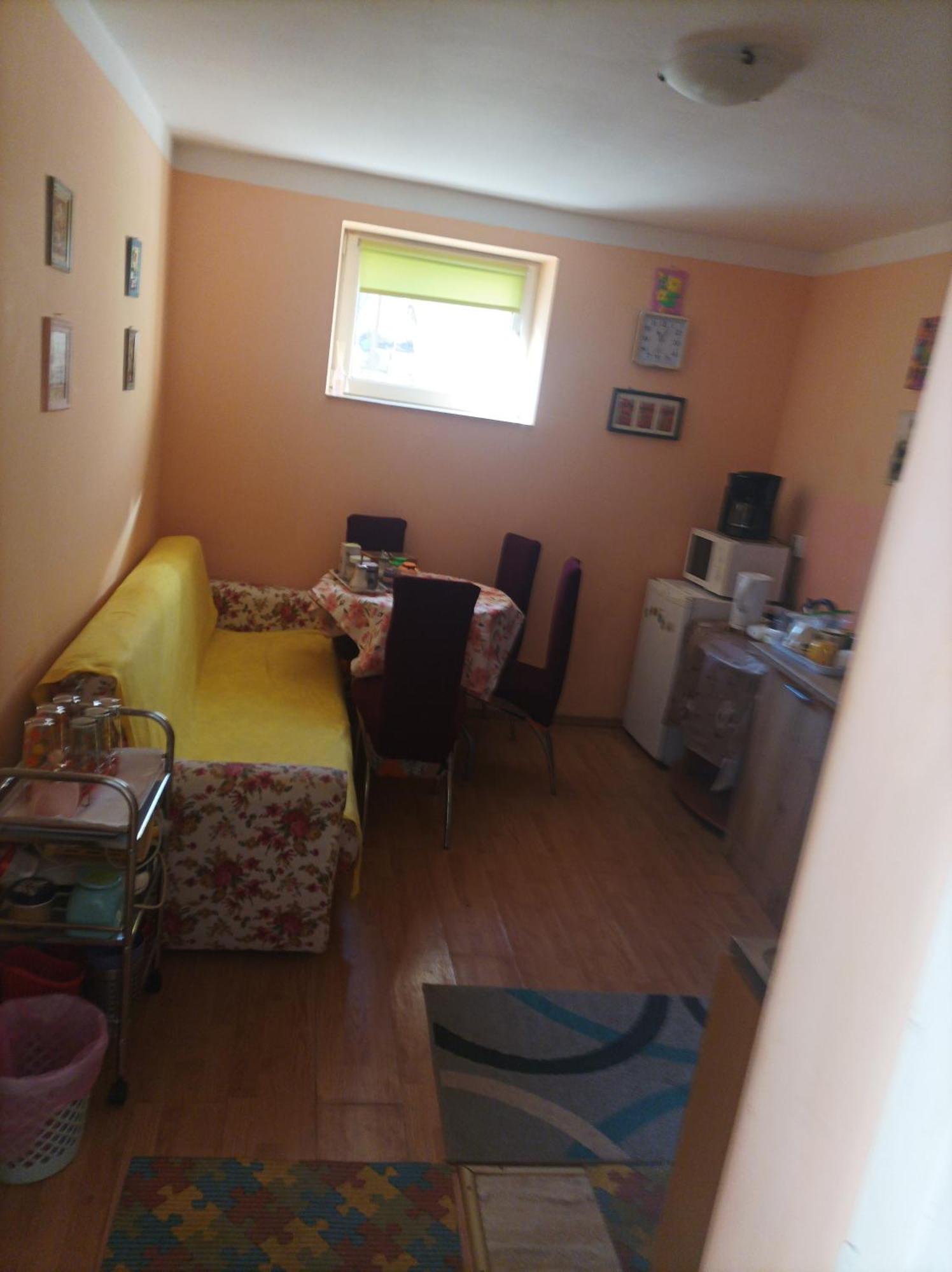 Cu Doua Si Gradina Apartment