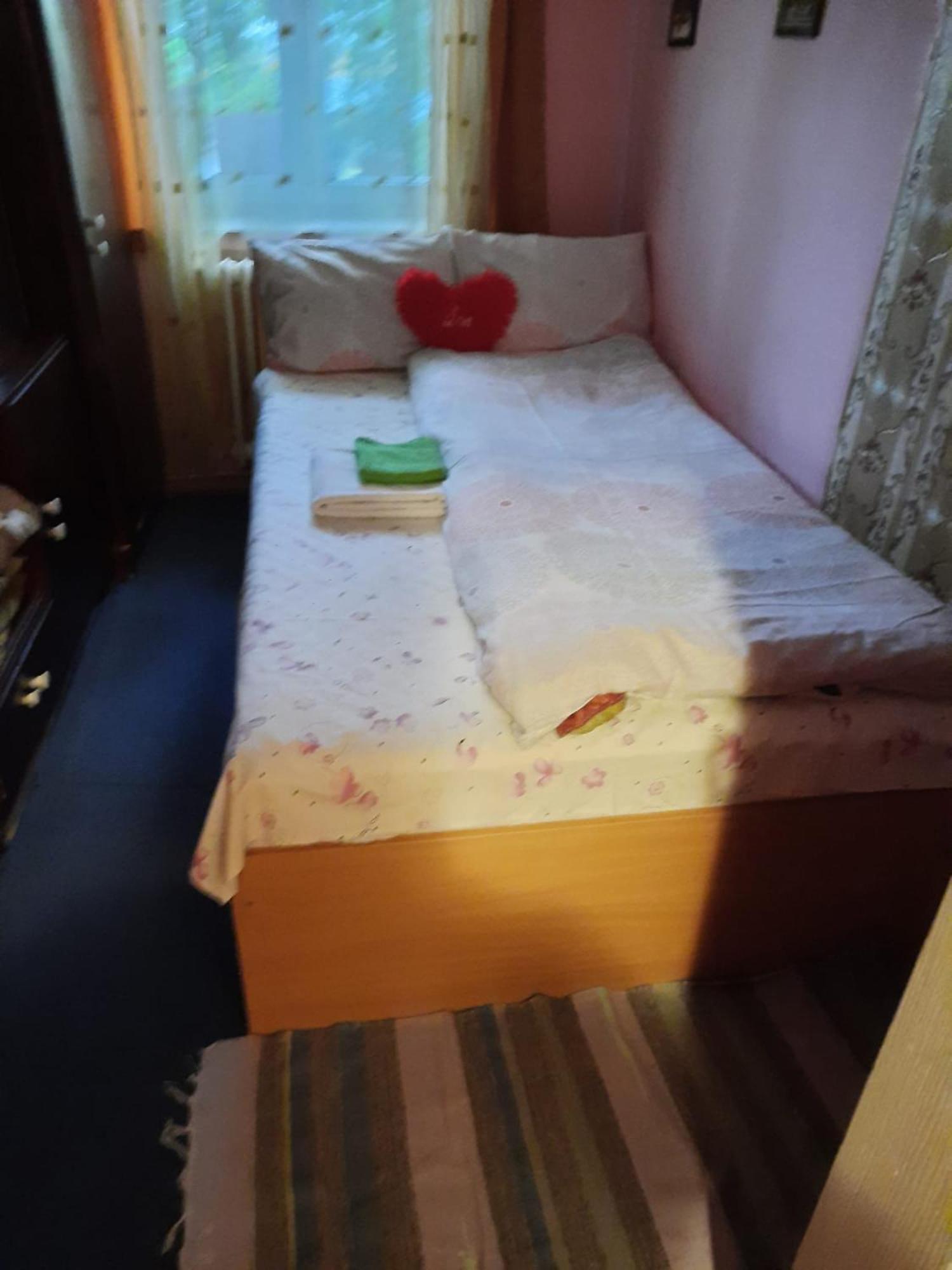 Cu Doua Si Gradina