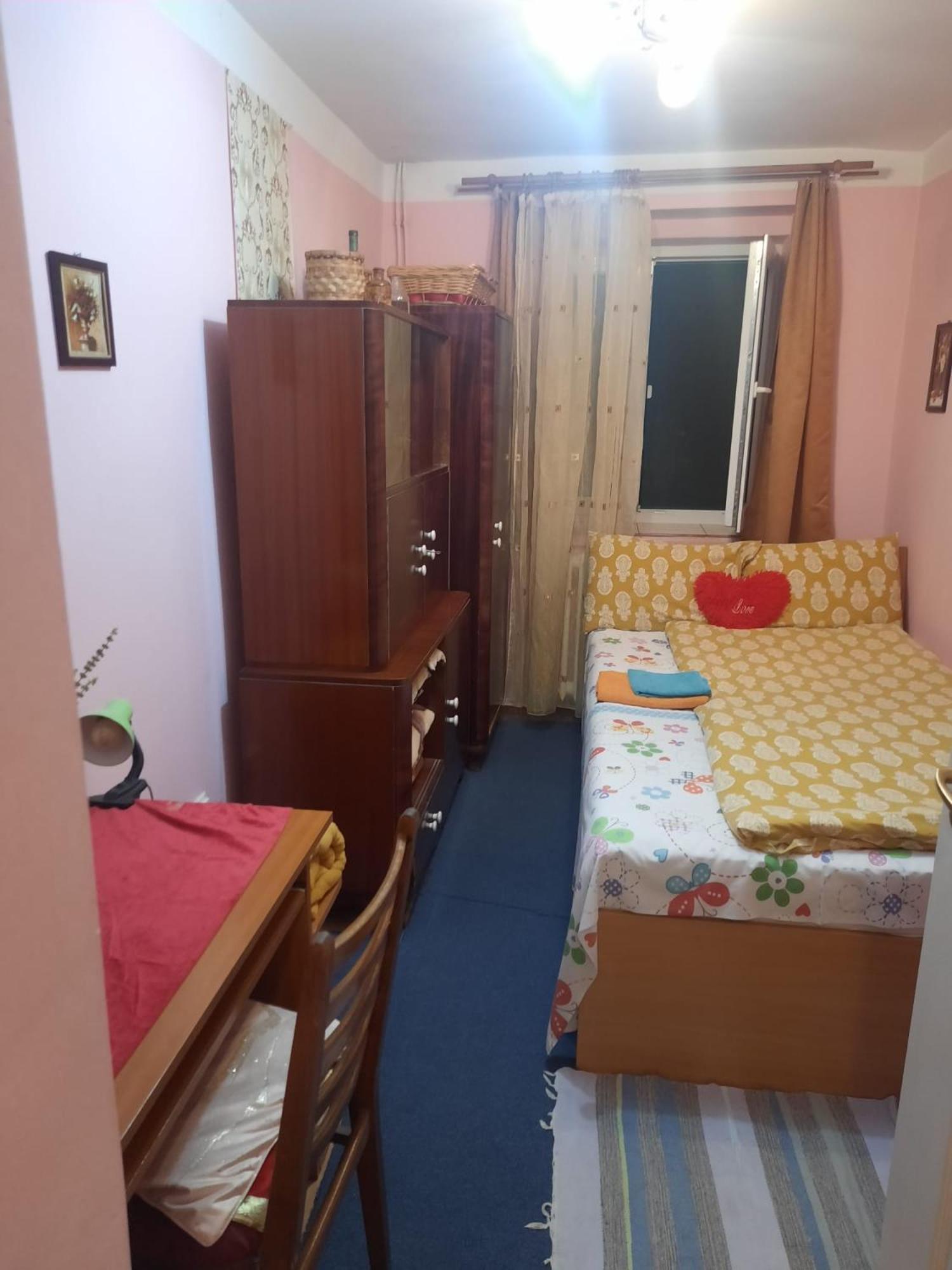 Cu Doua Si Gradina *